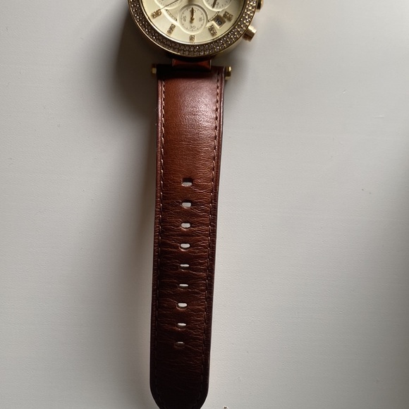 Michael Kors Watch (Very good condition-Never used after purchase) - Picture 7 of 8